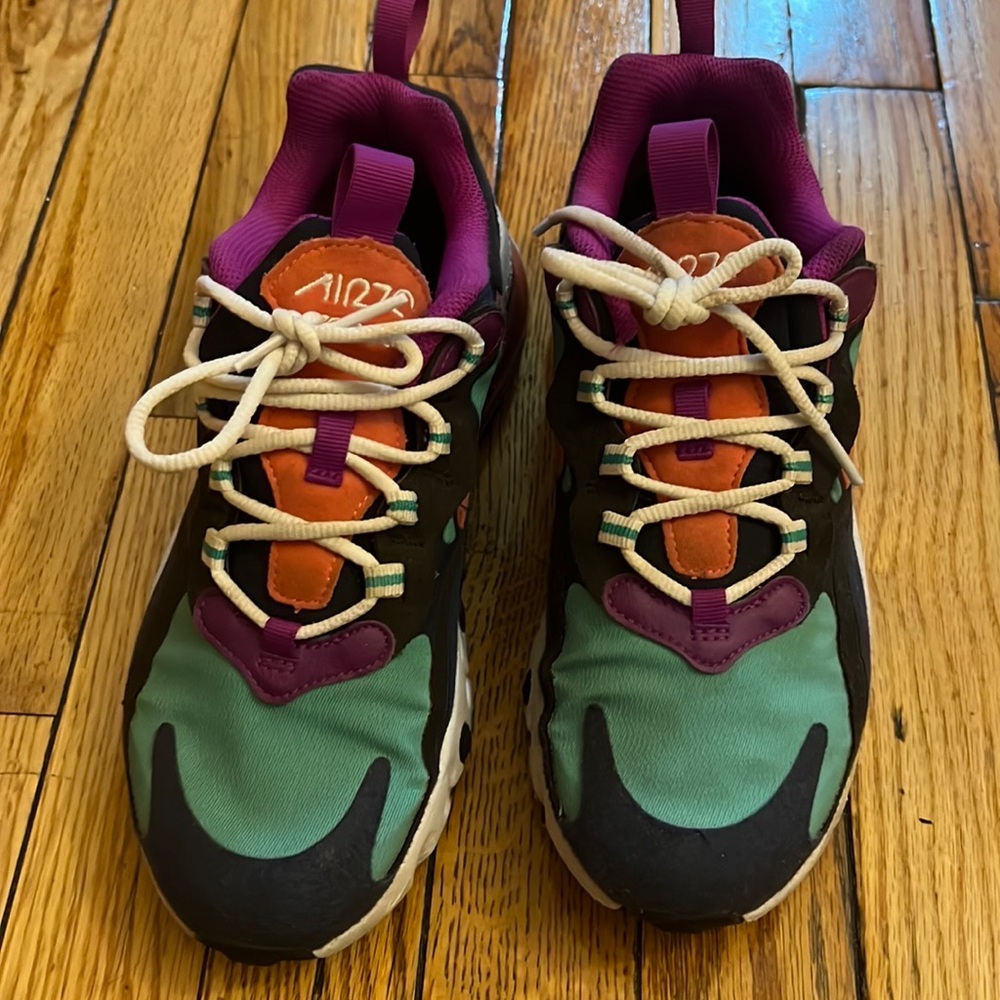 These sneakers has multiple colors that will go right with so many outfits .